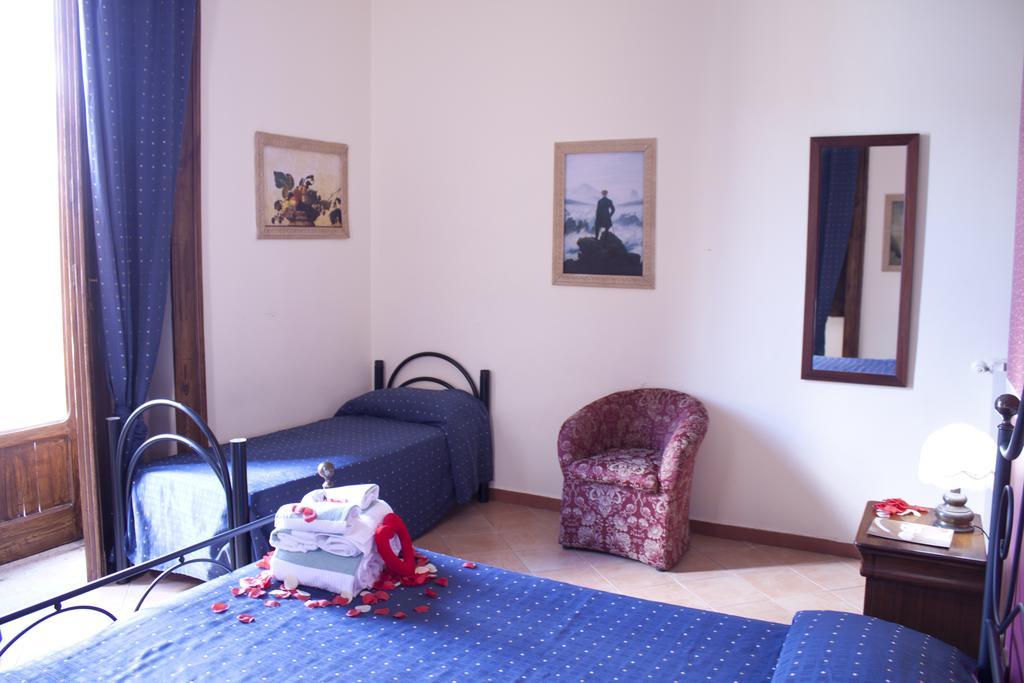 Hotel Ristorante Novecento Caserta Bagian luar foto