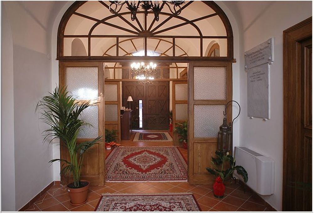 Hotel Ristorante Novecento Caserta Bagian luar foto